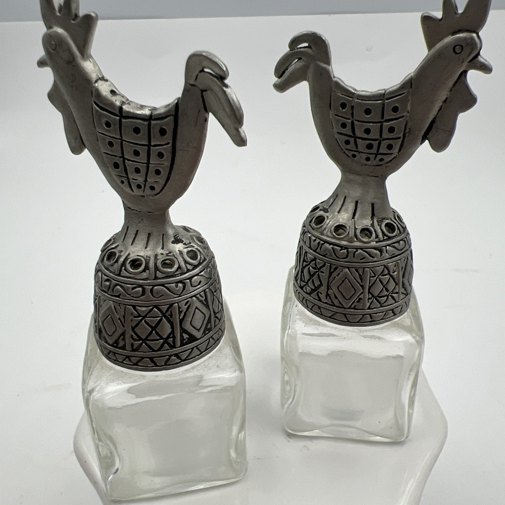 Pewter Clear Glass Rooster Salt and Pepper Shakers - Picture 6 of 7